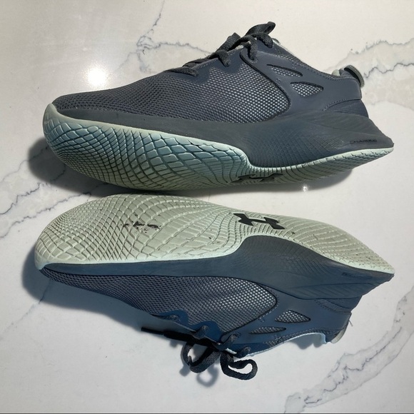 UNDER ARMOUR Sz 9  HOVR Running Charged Breathe Sneakers - Picture 2 of 8